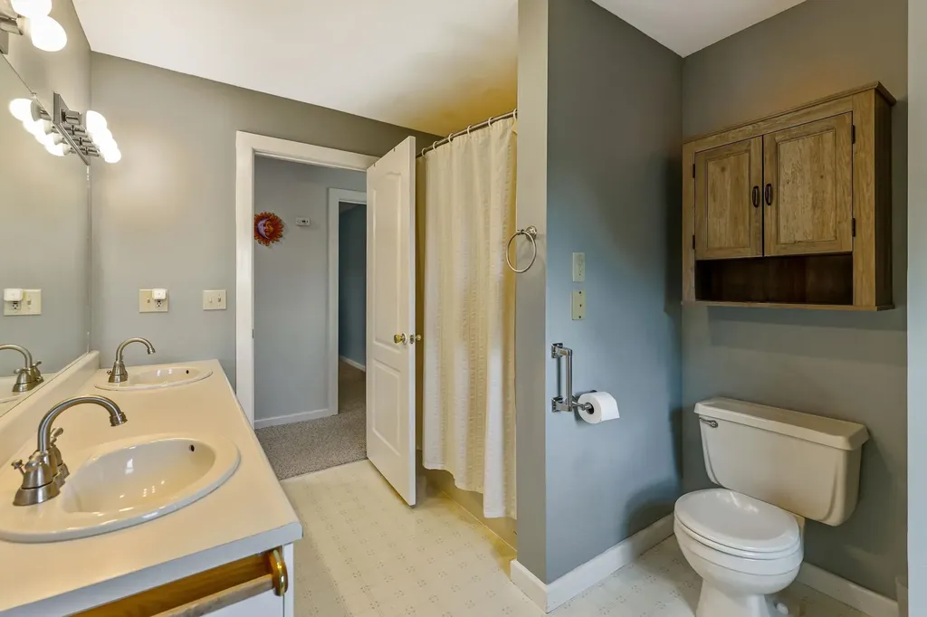 159 Brookes Street Newport City VT 05855