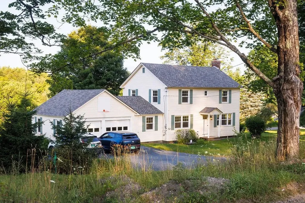56 Park Laughton Road Dummerston VT 05346