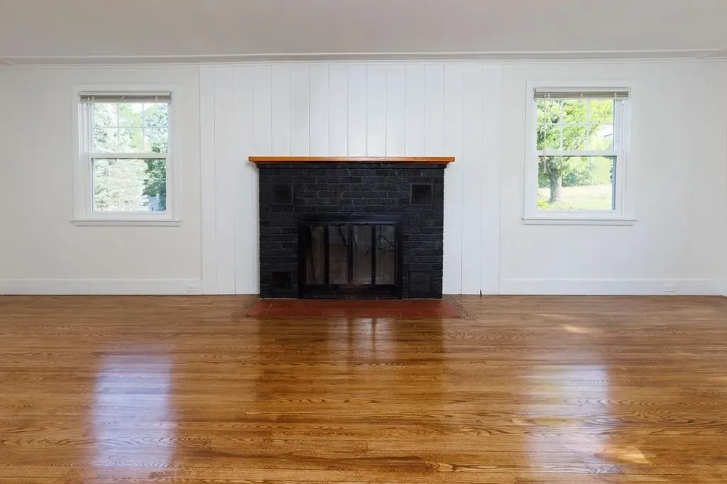 56 Park Laughton Road Dummerston VT 05346