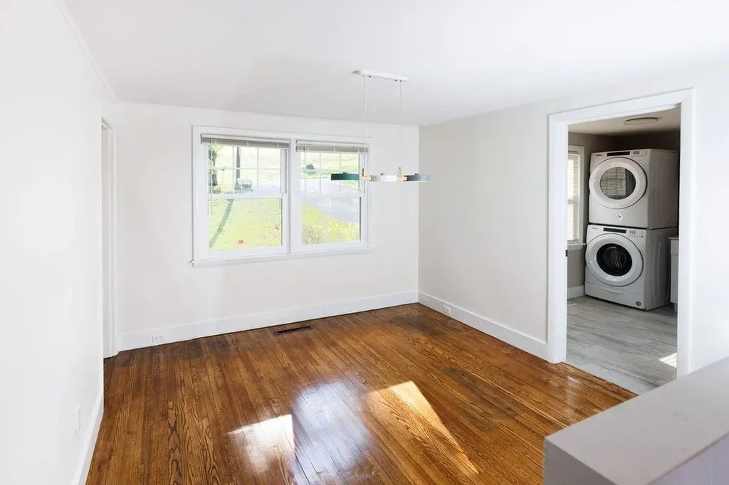 56 Park Laughton Road Dummerston VT 05346
