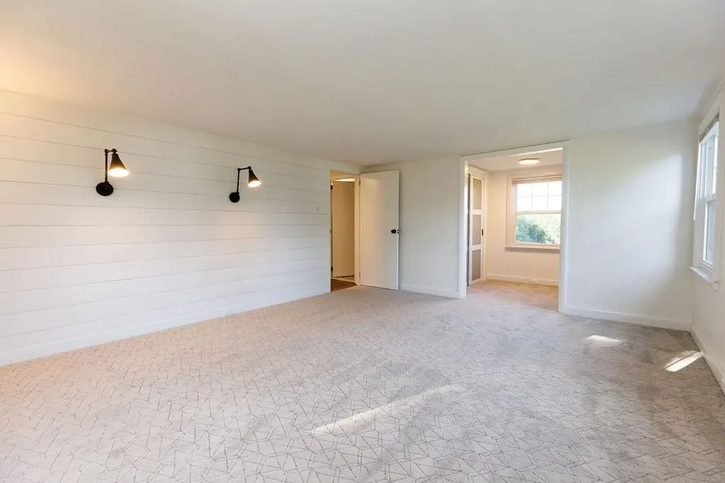 56 Park Laughton Road Dummerston VT 05346