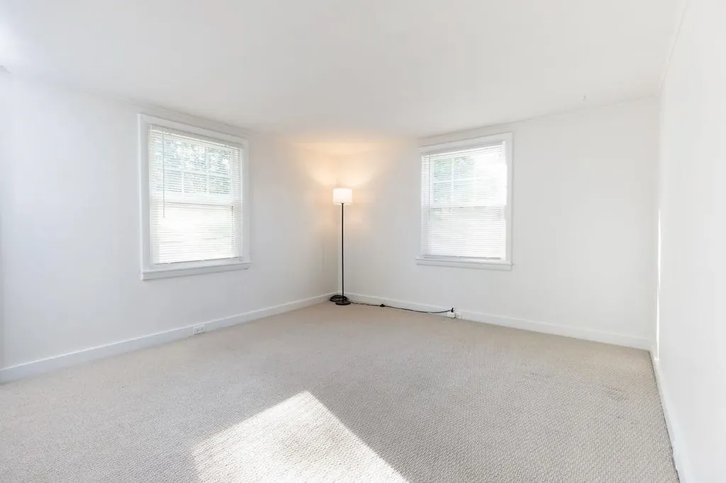 56 Park Laughton Road Dummerston VT 05346