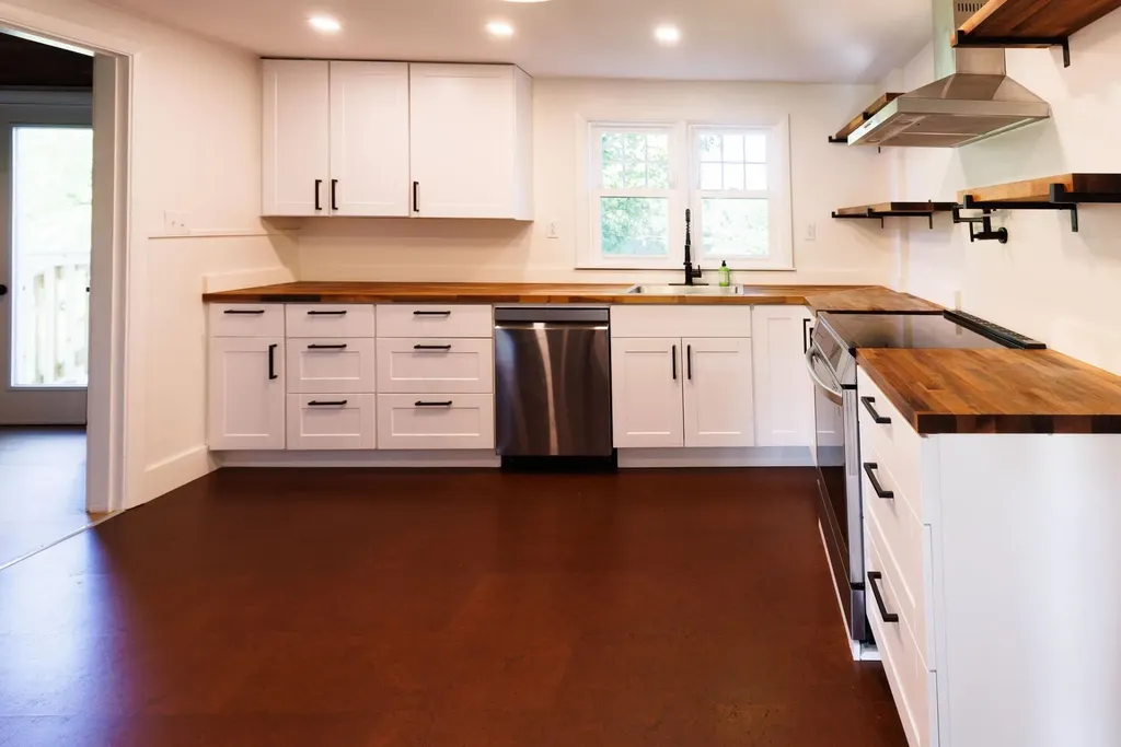 56 Park Laughton Road Dummerston VT 05346