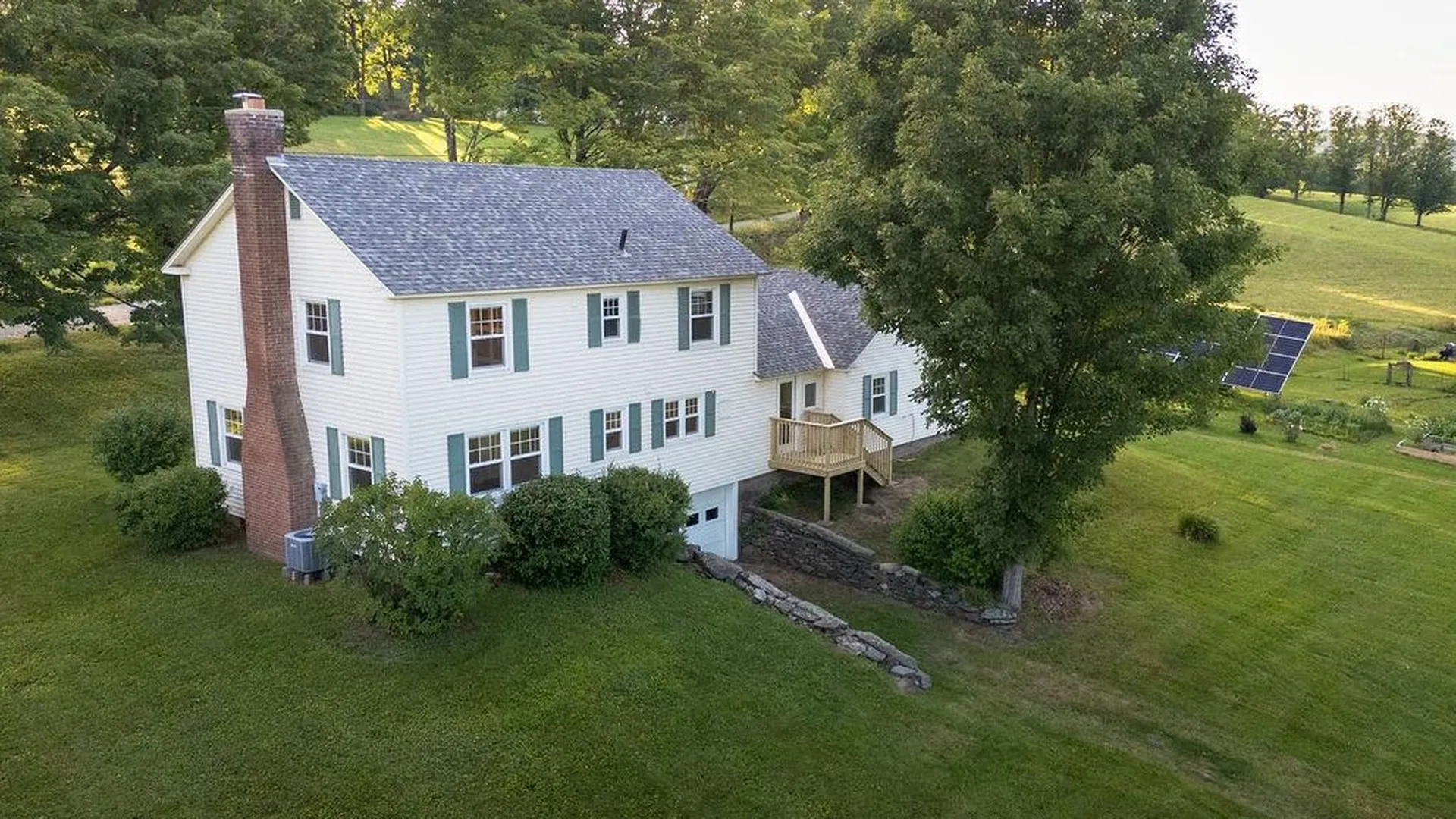 56 Park Laughton Road Dummerston VT 05346