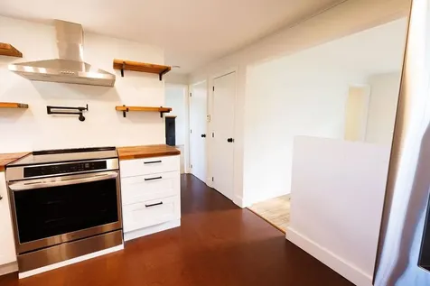 56 Park Laughton Road Dummerston VT 05346