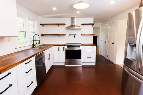 56 Park Laughton Road Dummerston VT 05346