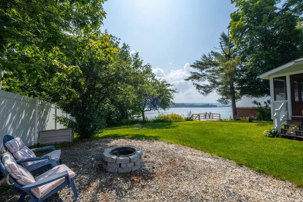 422 Billings Point Newport City VT 05855