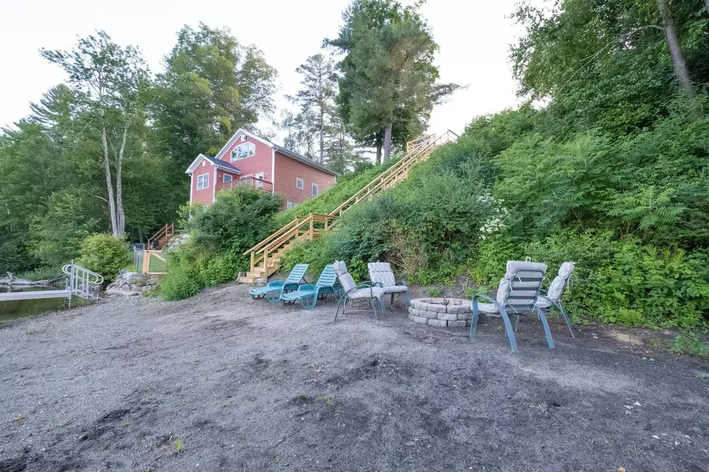 422 Billings Point Newport City VT 05855
