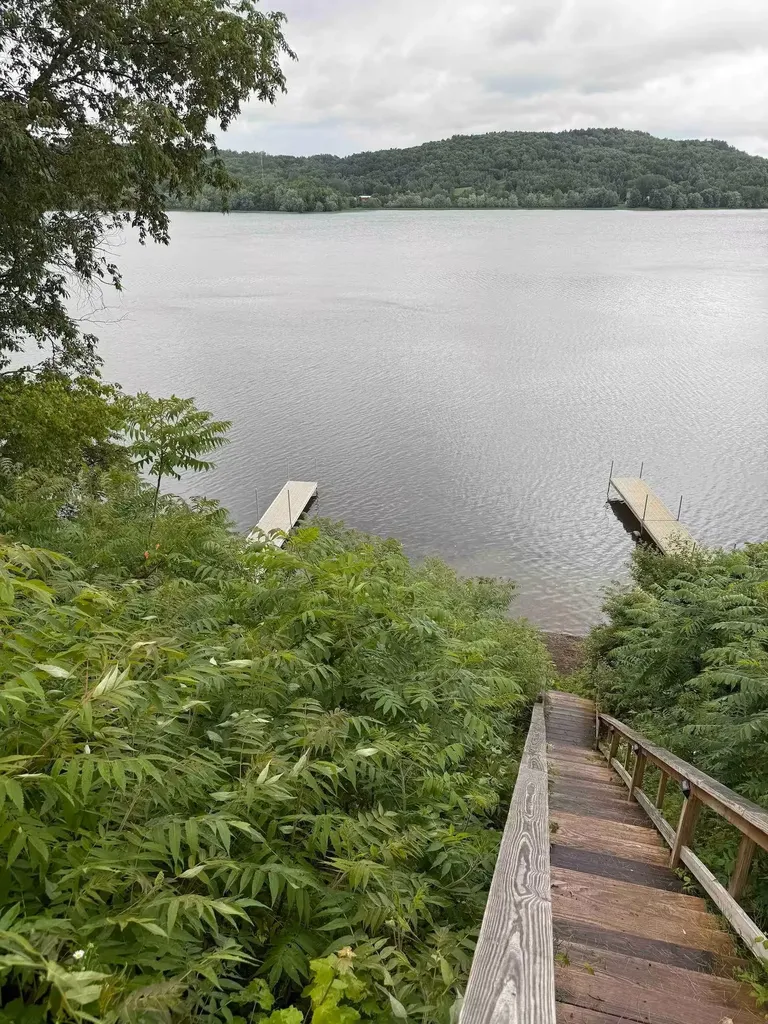422 Billings Point Newport City VT 05855