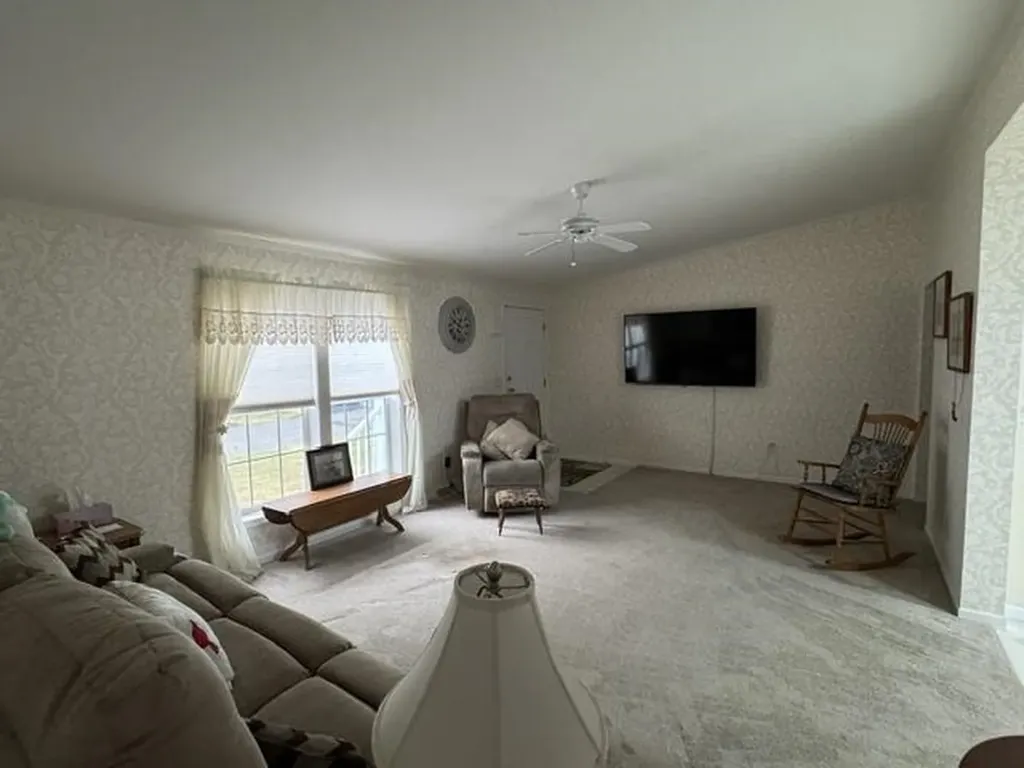 637 Benton Drive Laconia NH 03264