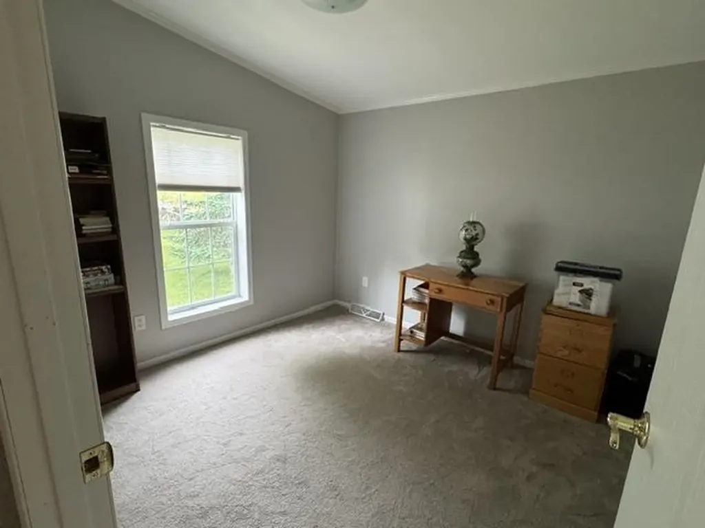 637 Benton Drive Laconia NH 03264