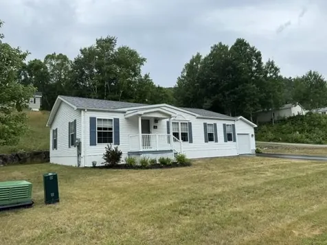 637 Benton Drive Laconia NH 03264