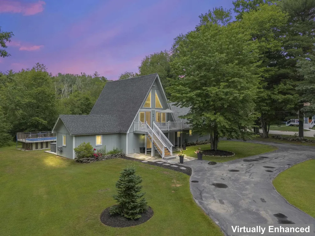 19 North Road North Hampton NH 03862