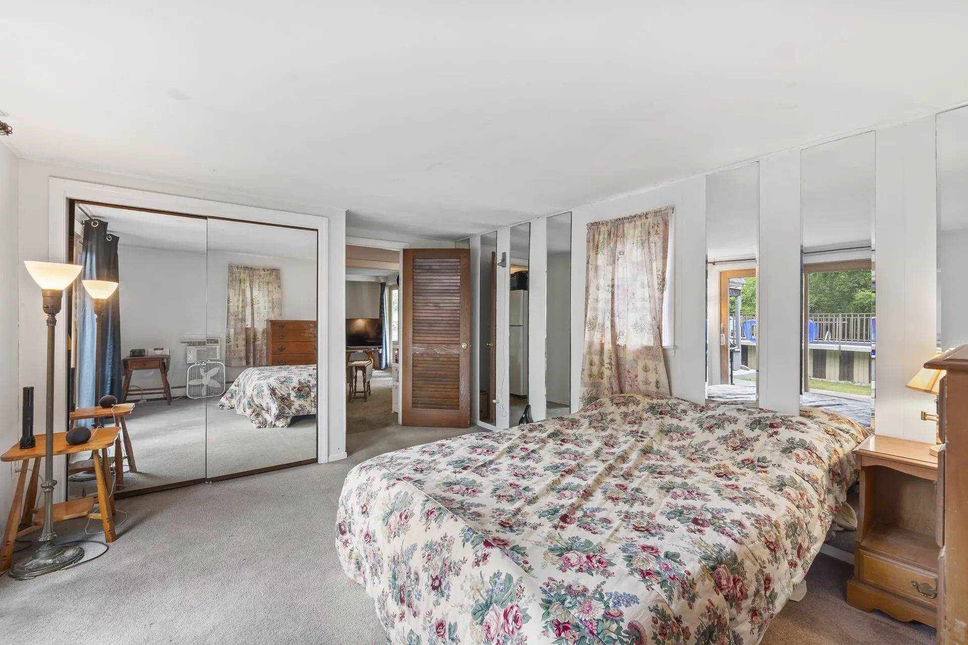 19 North Road North Hampton NH 03862