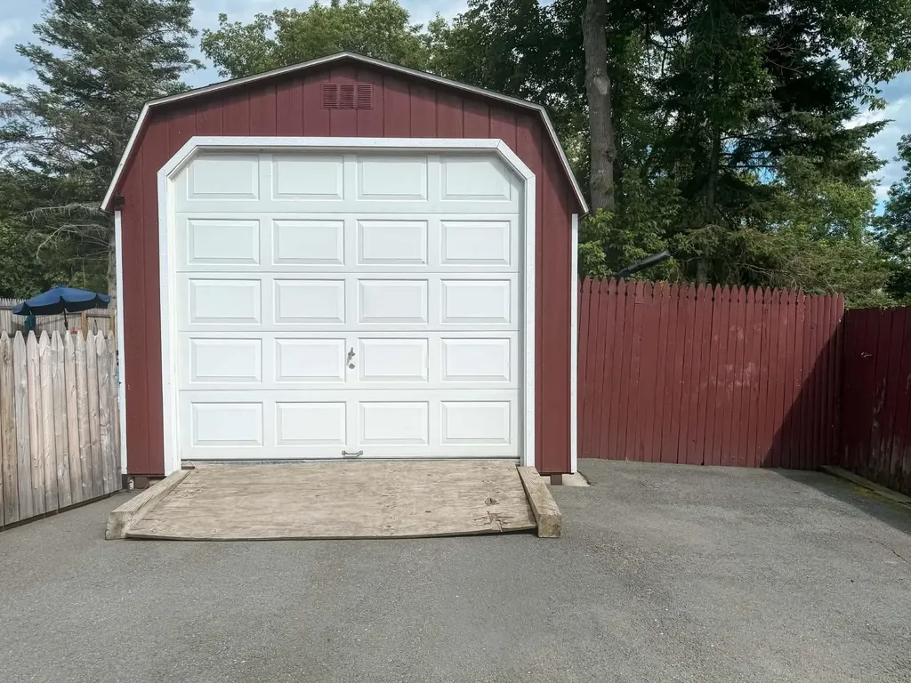 340 Pleasant Street St. Johnsbury VT 05819