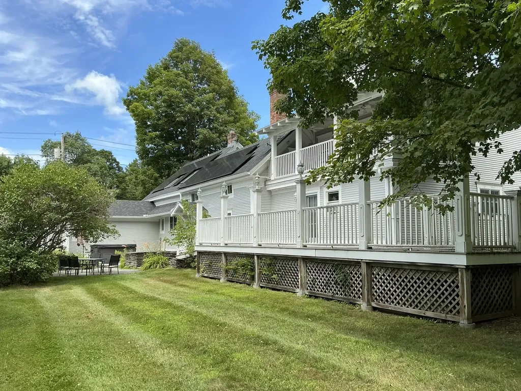 83 Maple Street Morristown VT 05661