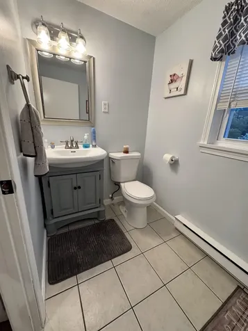 72 Derryfield Road Derry NH 03038