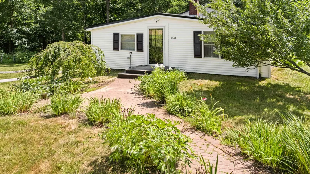 592 Abbot Hill Road Wilton NH 03086