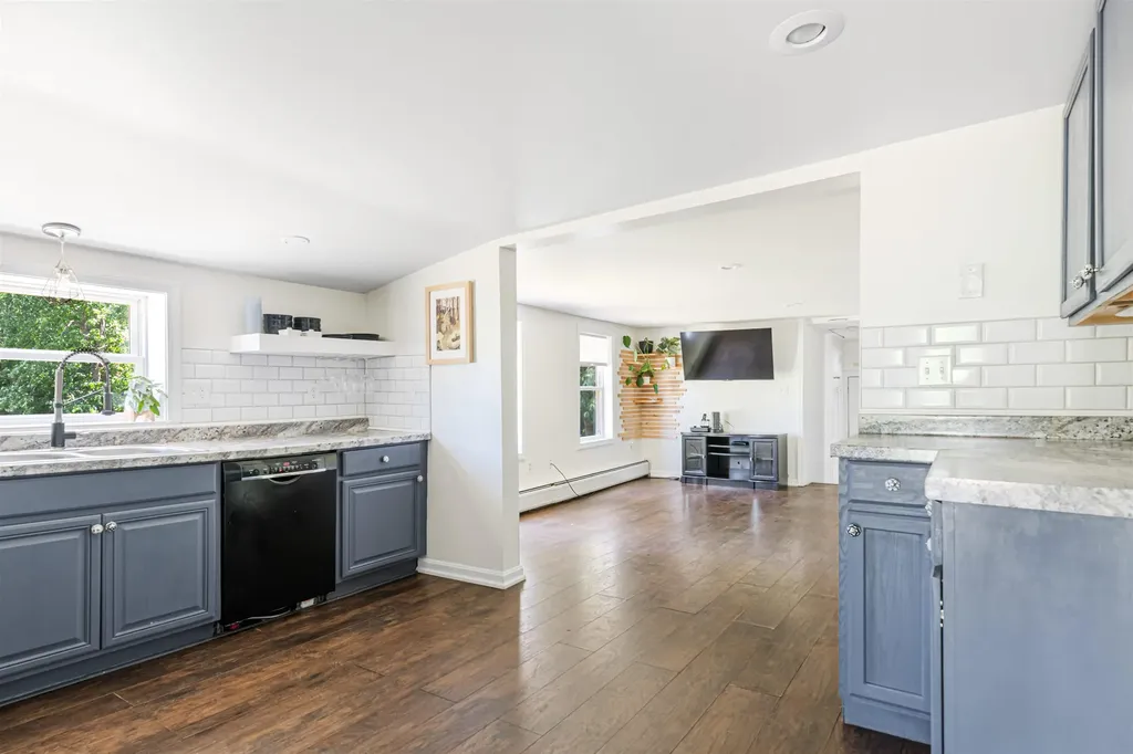 592 Abbot Hill Road Wilton NH 03086