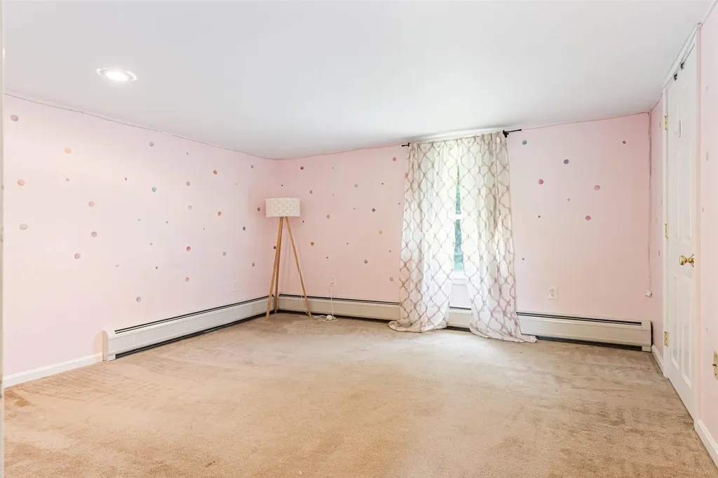 592 Abbot Hill Road Wilton NH 03086
