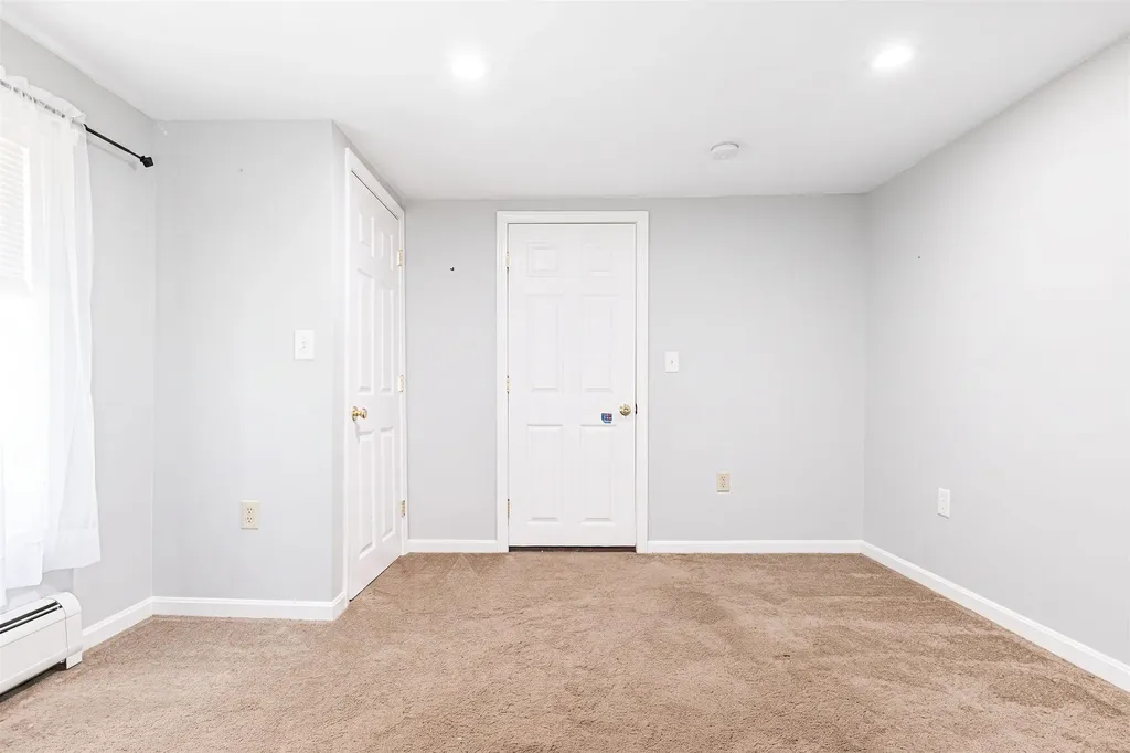 592 Abbot Hill Road Wilton NH 03086