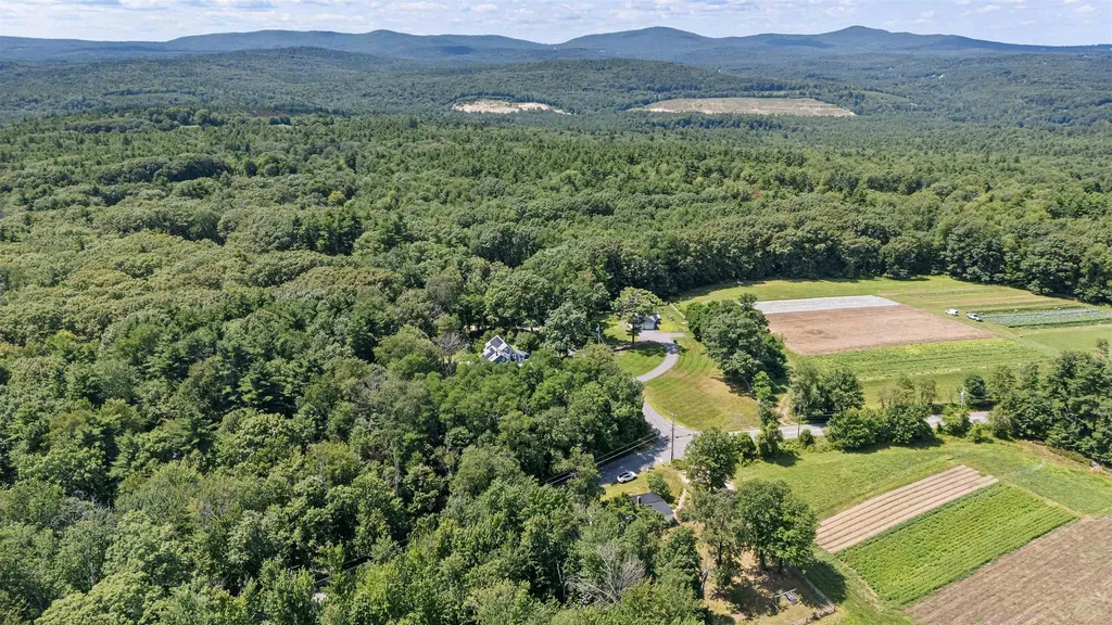 592 Abbot Hill Road Wilton NH 03086