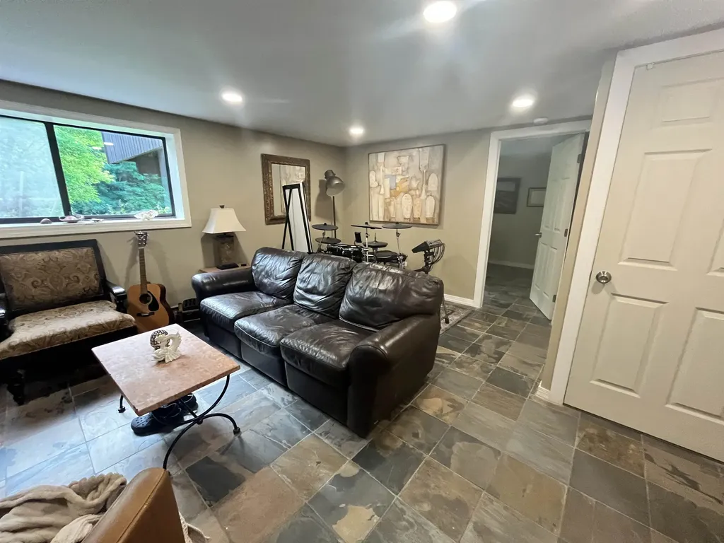 5 Lexington Green South Burlington VT 05403