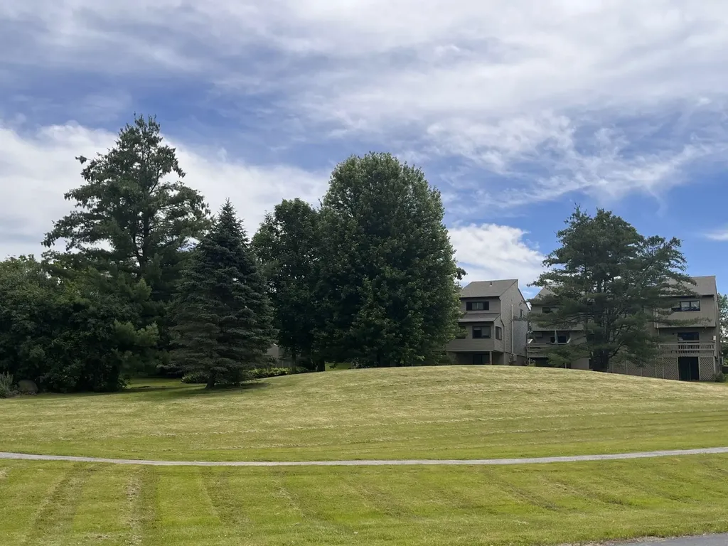 5 Lexington Green South Burlington VT 05403