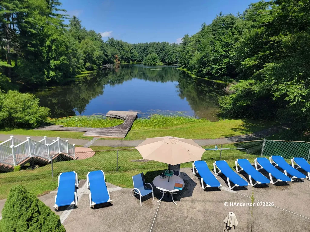 286 Winding Pond Road Londonderry NH 03053