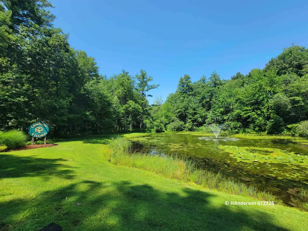 286 Winding Pond Road Londonderry NH 03053