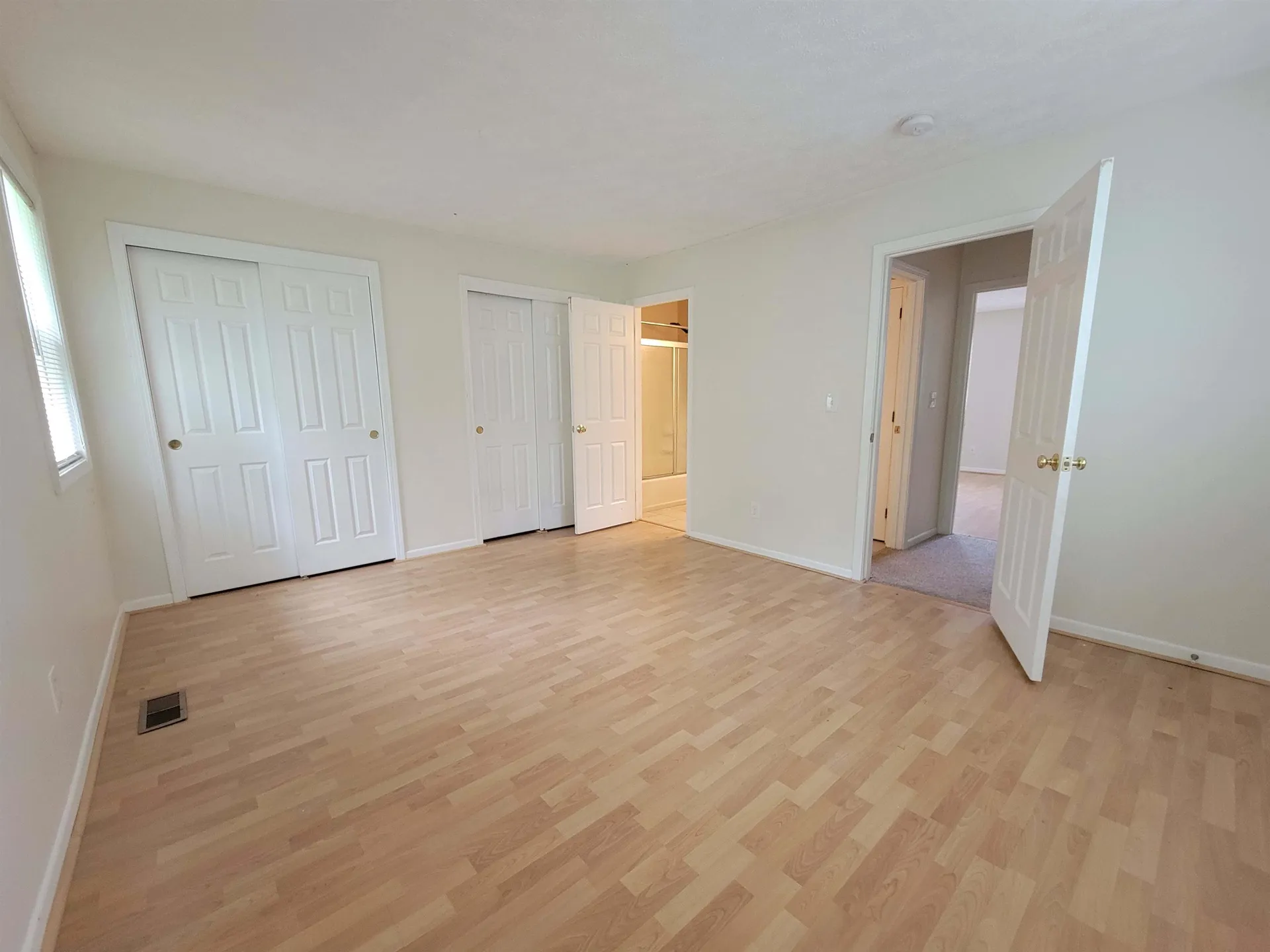 286 Winding Pond Road Londonderry NH 03053