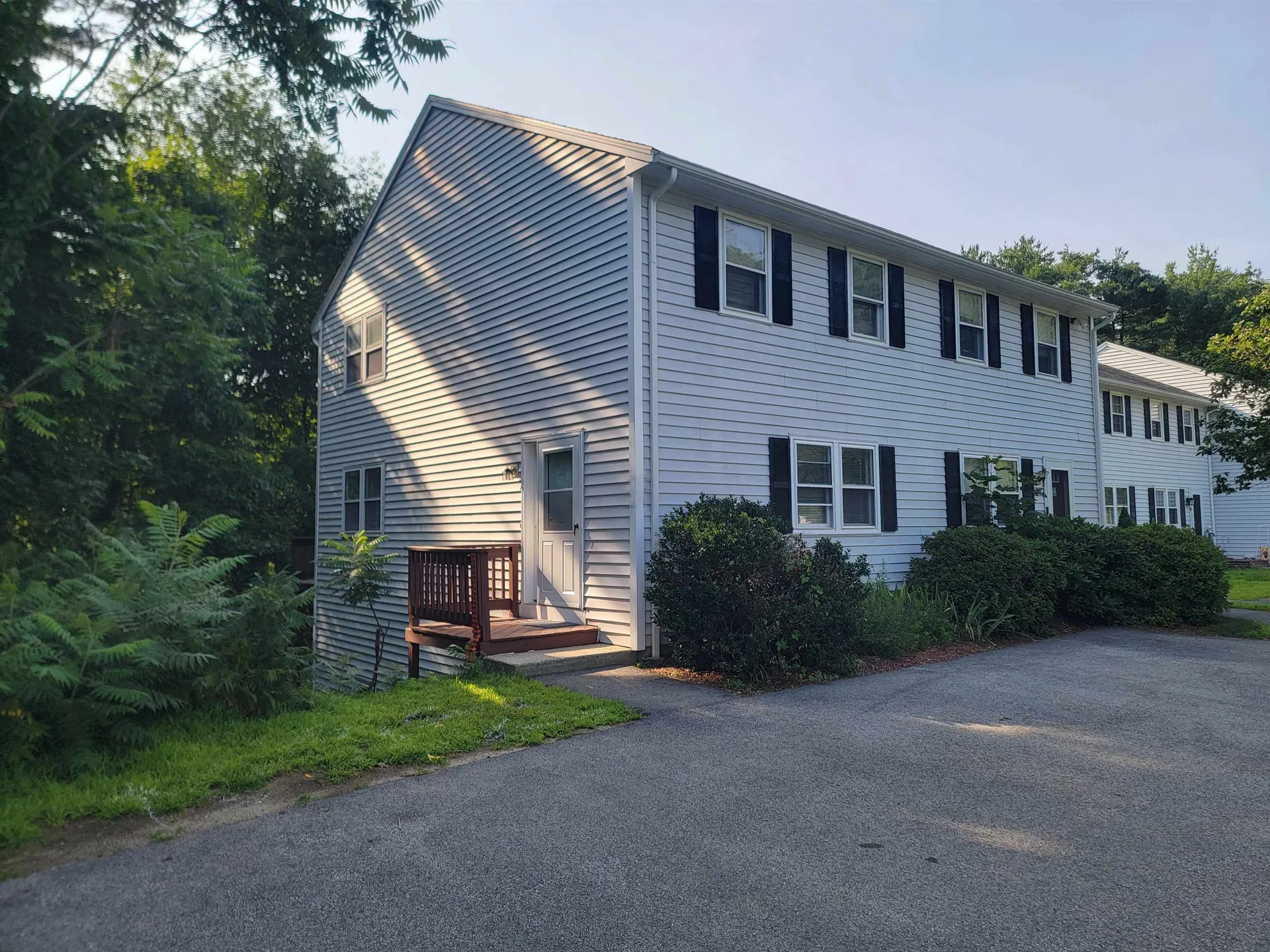 286 Winding Pond Road Londonderry NH 03053