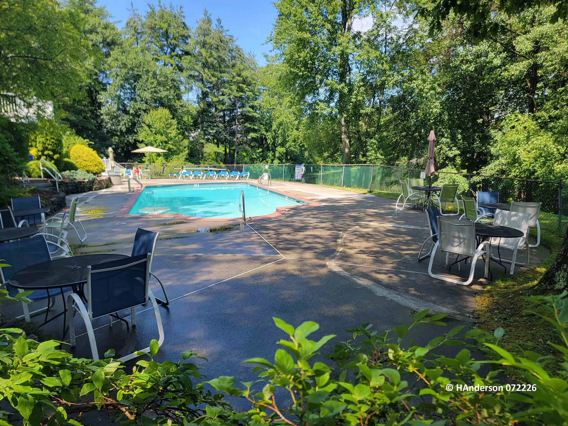 286 Winding Pond Road Londonderry NH 03053