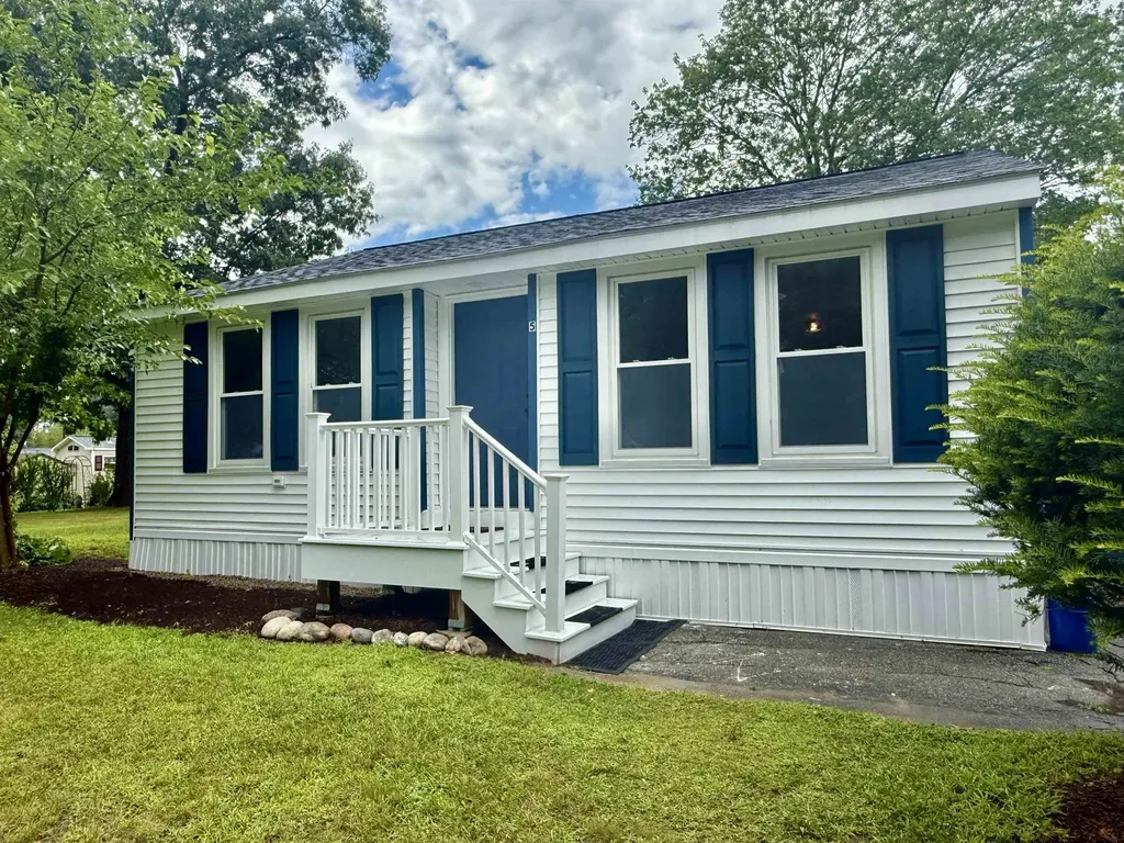 5 Nottingwood Lane Merrimack NH 03054