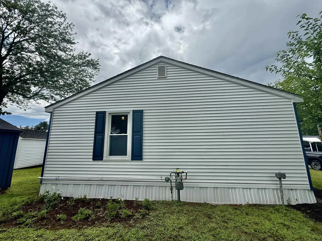 5 Nottingwood Lane Merrimack NH 03054