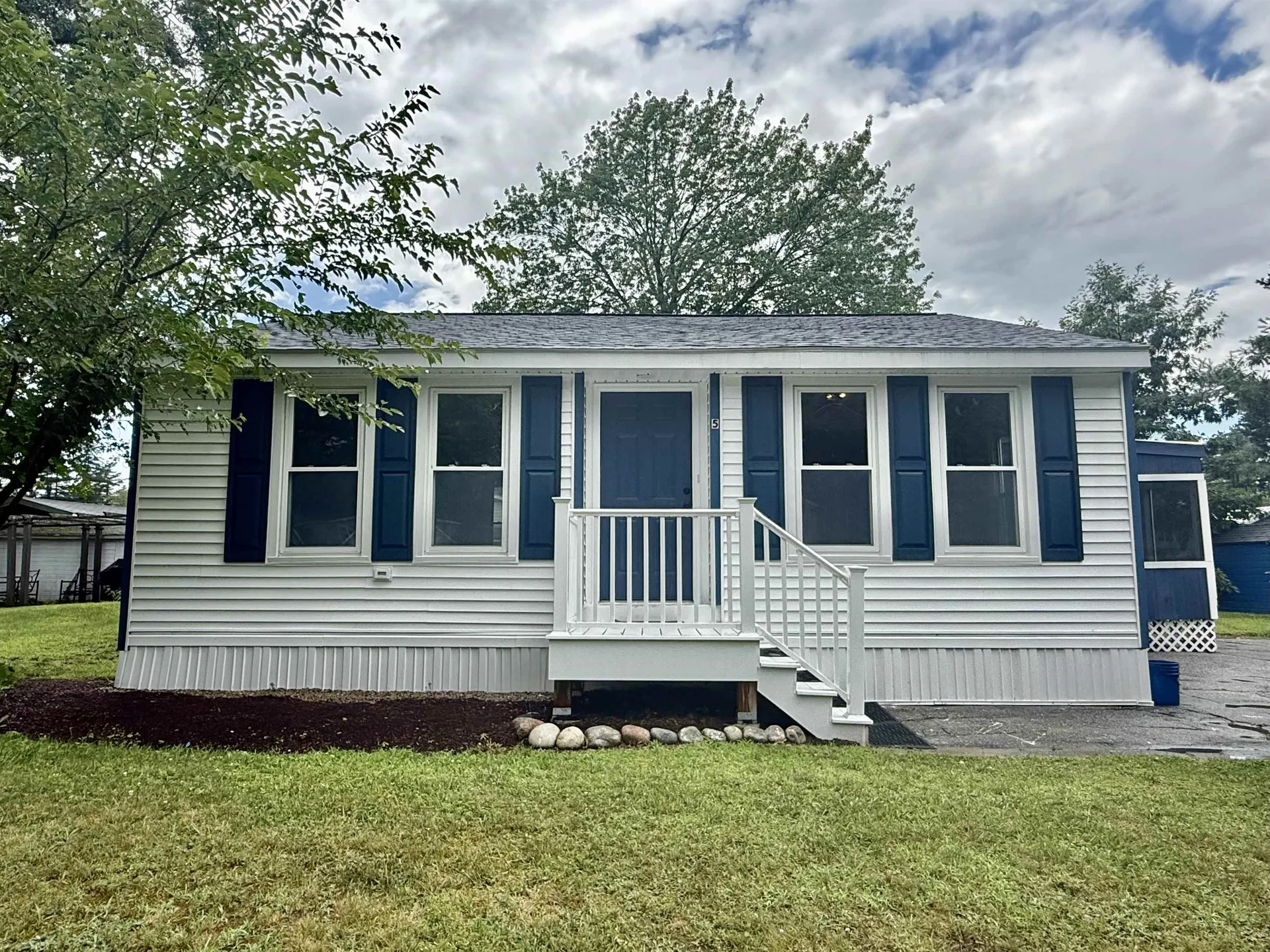 5 Nottingwood Lane Merrimack NH 03054
