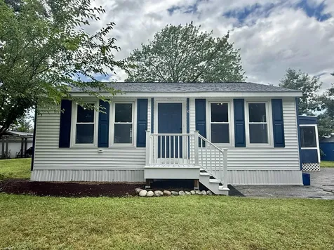 5 Nottingwood Lane Merrimack NH 03054