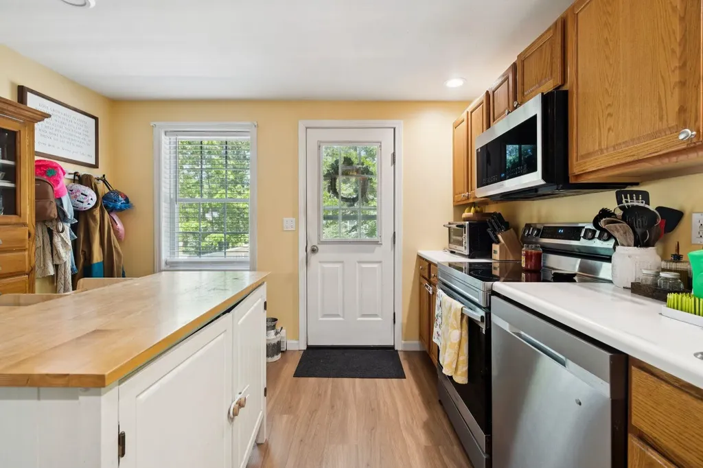 170 Jefferson Drive Hillsborough NH 03244