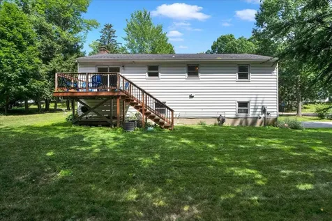 8 Deborah Drive South Burlington VT 05403