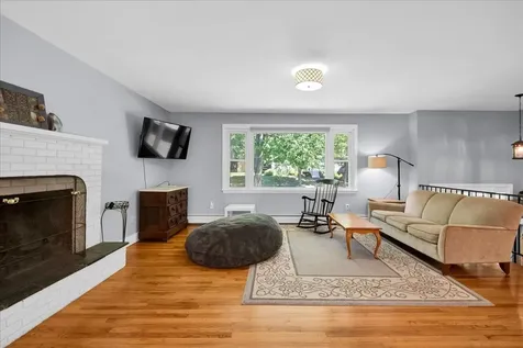 8 Deborah Drive South Burlington VT 05403