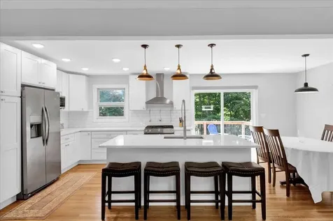 8 Deborah Drive South Burlington VT 05403