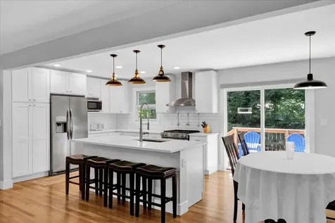 8 Deborah Drive South Burlington VT 05403