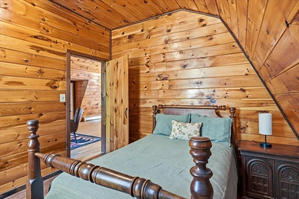 4940 Holland Pond Road Holland VT 05830