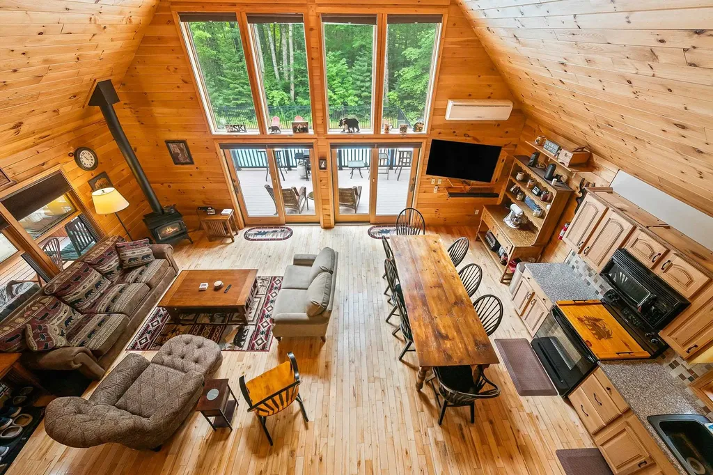 34 Charles Road Conway NH 03813