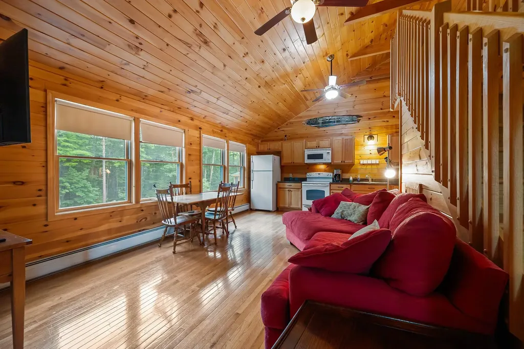 34 Charles Road Conway NH 03813