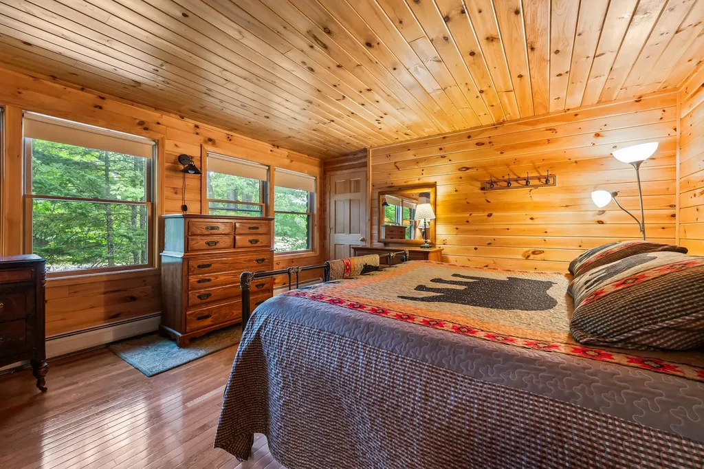 34 Charles Road Conway NH 03813