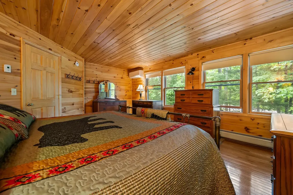 34 Charles Road Conway NH 03813