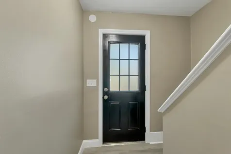 16 Brook Street Derry NH 03038