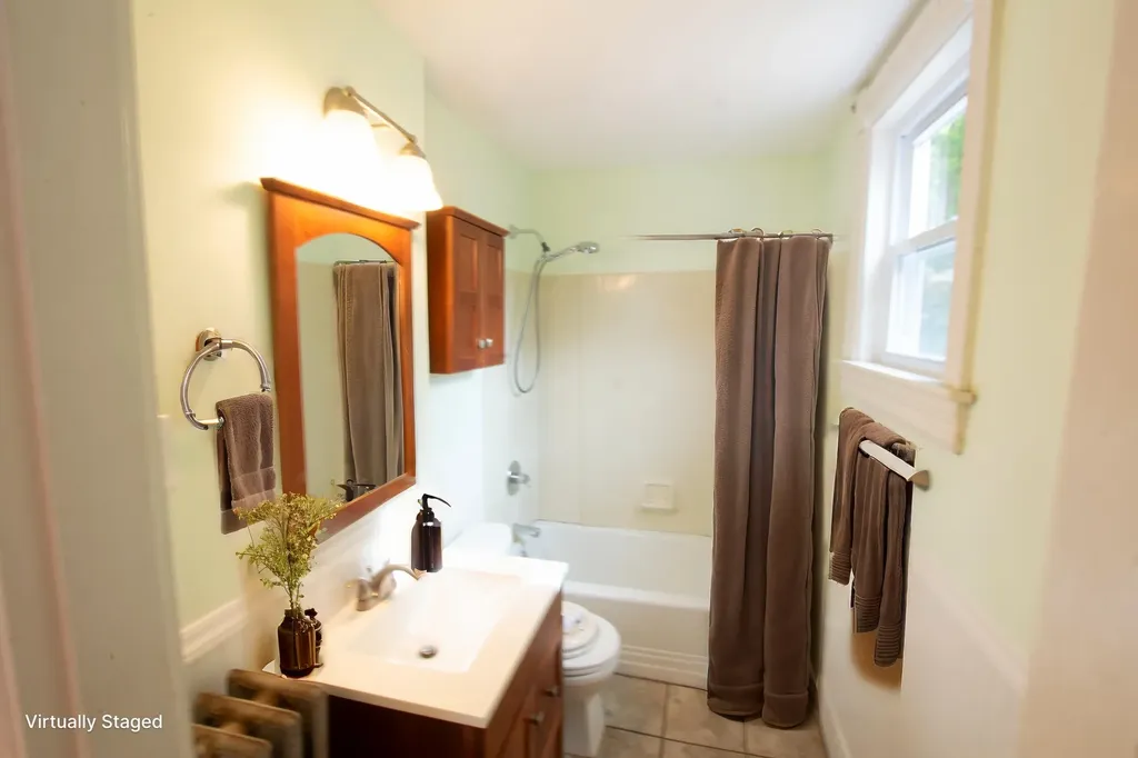 195 Sagamore Street Manchester NH 03104