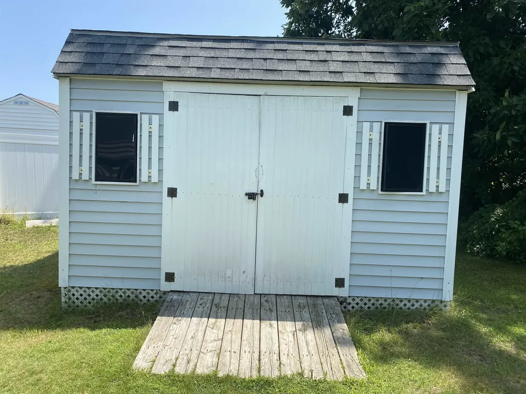 53 Coral Lane Seabrook NH 03874
